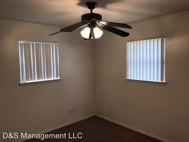 Foto del edificio - 903 SW 97th St