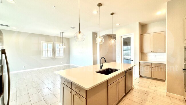 Foto del edificio - 34582 N Pleasant Dr