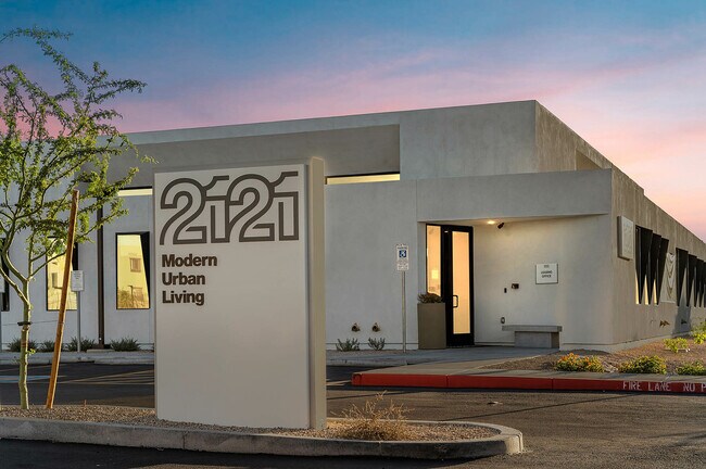 2121 - Community - 2121 Apartments