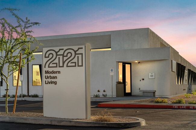 2121 - Community - 2121 Apartments