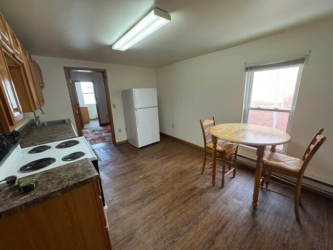 Building Photo - 61 S Broadway