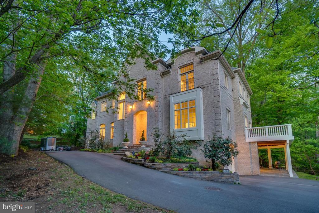 Foto principal - 1347 Kirby Rd