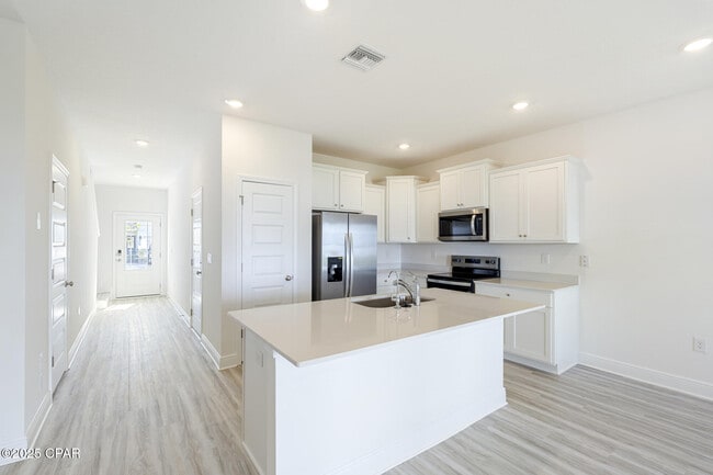 Building Photo - 167 Ellery Ln