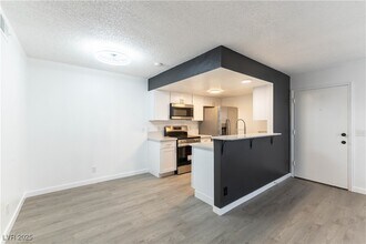 Building Photo - 601 Cabrillo Cir