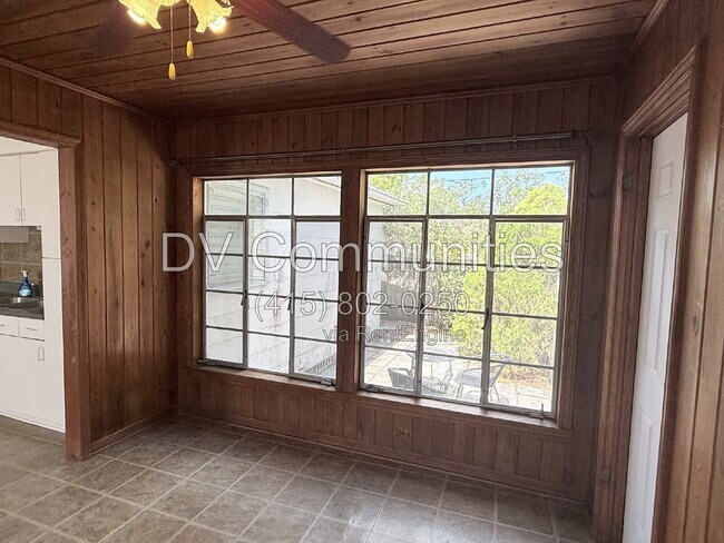 Foto del edificio - 4935 Emerson Ave S