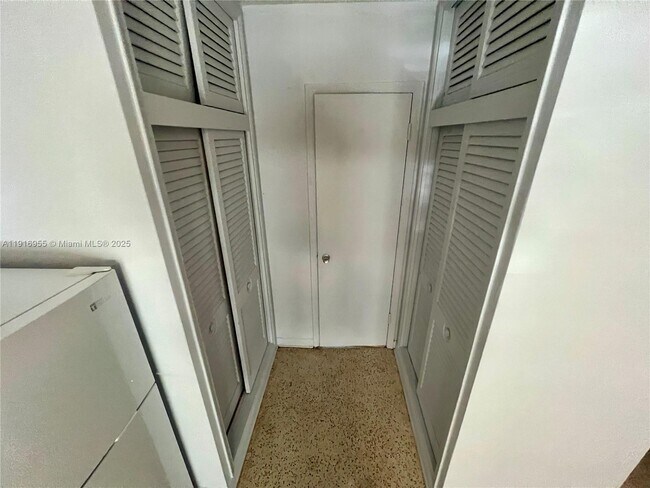 Foto del edificio - 15831 SW 100th Ct