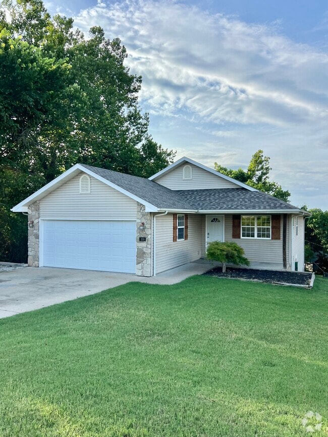 Building Photo - 359 Mt Branson Dr