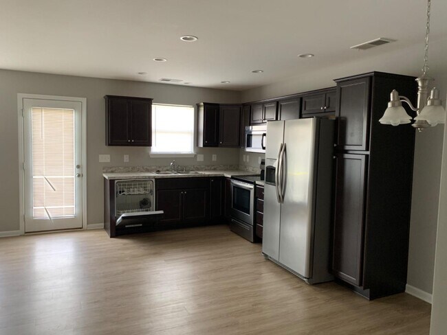 Building Photo - 2209 Walcot Way