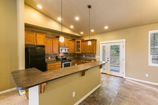 Foto del edificio - Newer Happy Valley Home – Easy Walk to WWU & Minutes from Downtown Bellingham