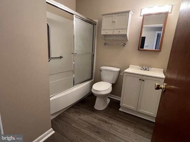 Foto del edificio - 306 Walnut Ct Way