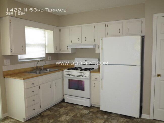 Building Photo - 1422 N 63rd Terrace
