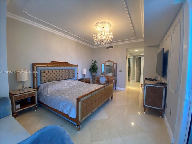 Foto del edificio - 18101 Collins Ave