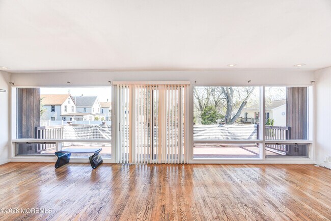 Foto del edificio - 167-169-169 N Main St