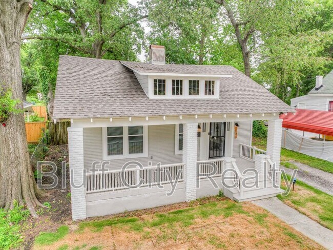 Foto del edificio - 2536 Yale Ave
