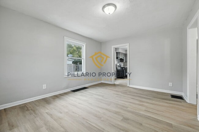 Building Photo - Beautifully Renovated 2-Bedroom Home Near Indy Motor Speedway, Available NOW!