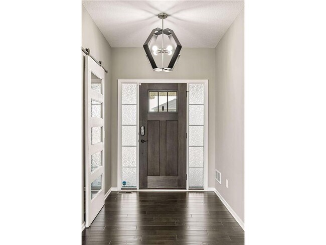 Foto del edificio - 16122 Estate Ln