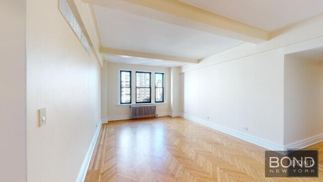 Foto del edificio - 210 E 68th St