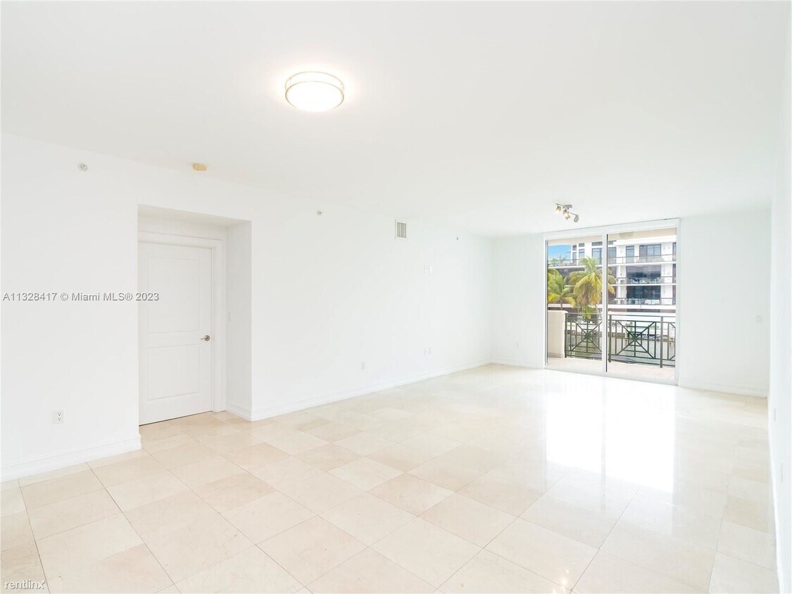 Primary Photo - 2 br, 2.5 bath Condo - 400 Hendricks Isle ...