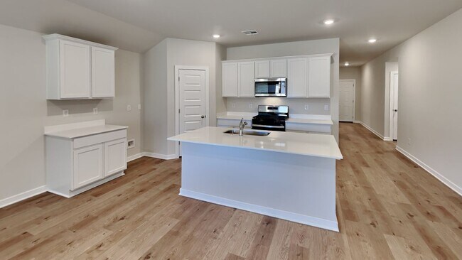 Foto del edificio - Very Nice 4 Bedroom 2 Bath Home in Yukon Schools