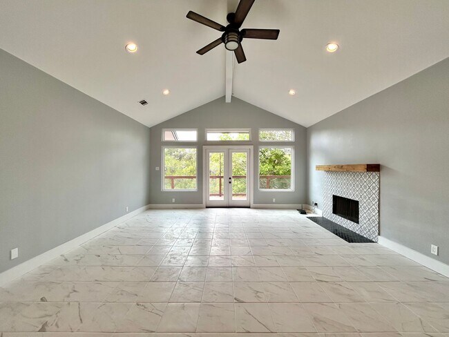 Foto del edificio - 2408 Indian Creek Rd