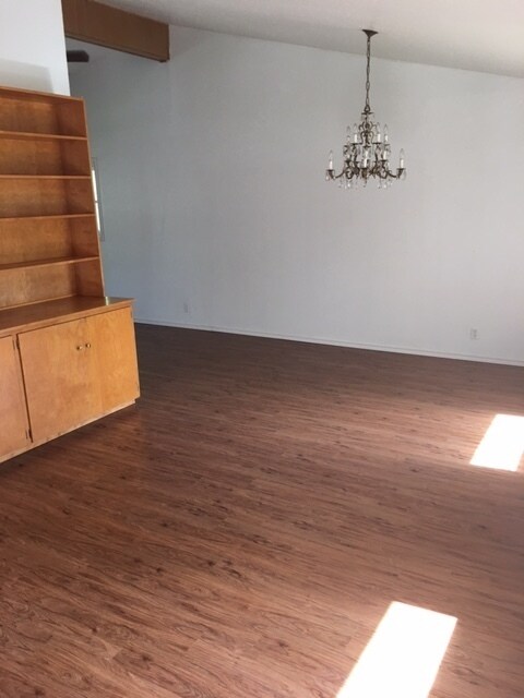 Foto del edificio - House For Lease in Garland