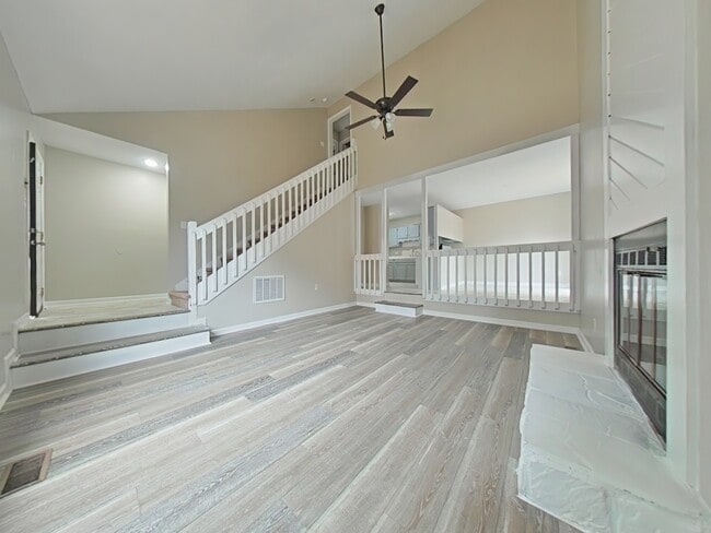 Building Photo - 6449 Kelmscot Ct