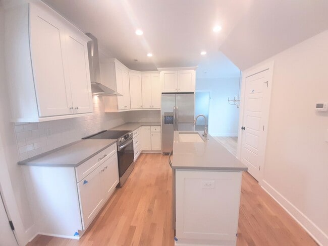 Building Photo - Beautiful 3 Bedroom, 3 Bathroom New Constr...