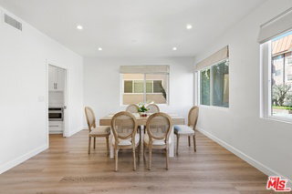 Foto del edificio - 324 S Elm Dr