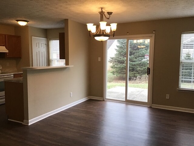 Foto del edificio - 8453 Trappers Ct