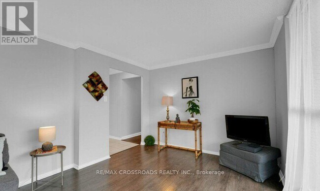 Building Photo - 5 Old Sheppard Ave