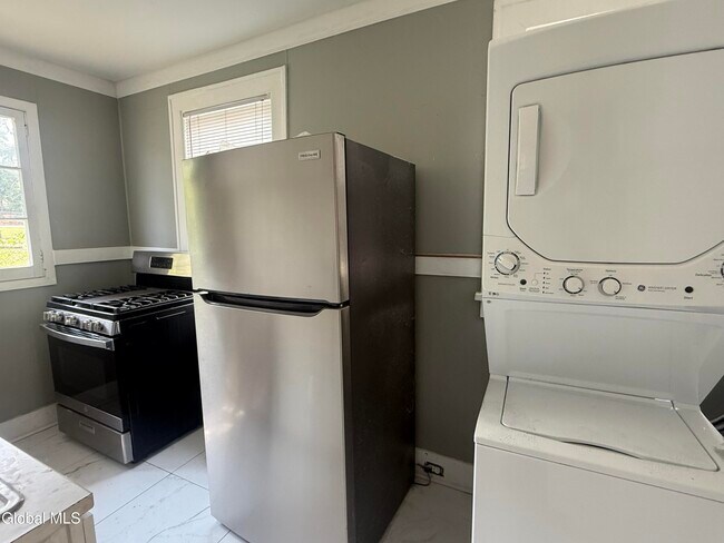Foto del edificio - 2228 Guilderland Ave