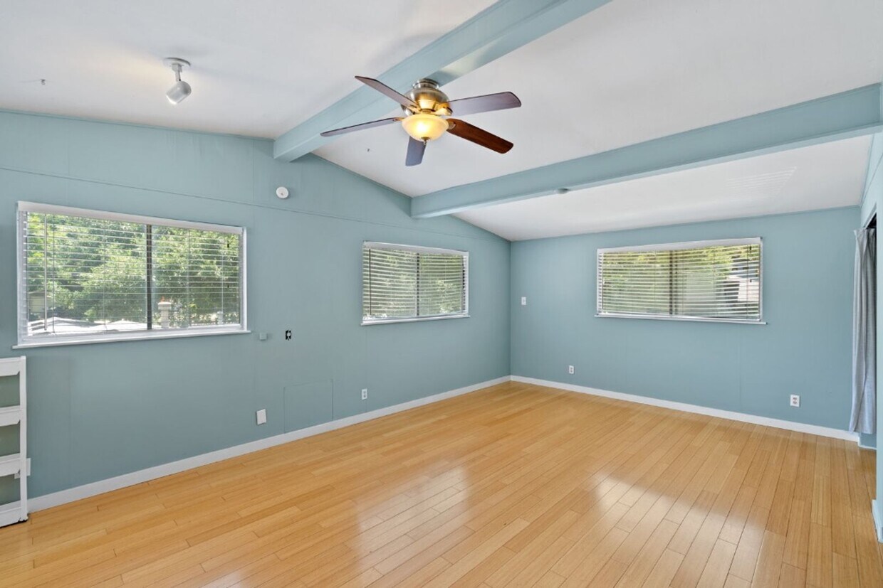 Foto principal - 718 Post Oak St
