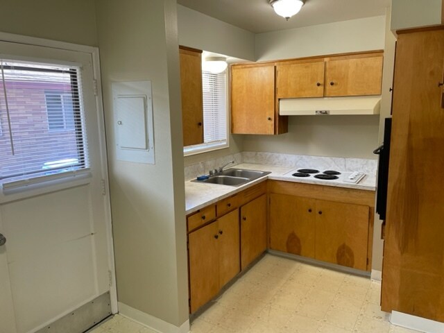 Building Photo - 3426 SE 59th Ave