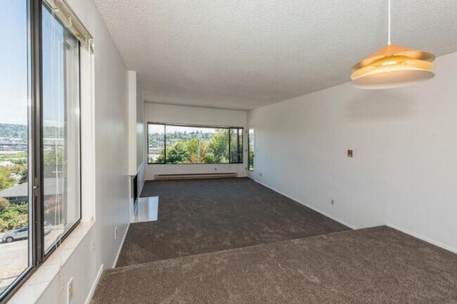 Foto del edificio - 2 bedroom in Seattle WA 98199