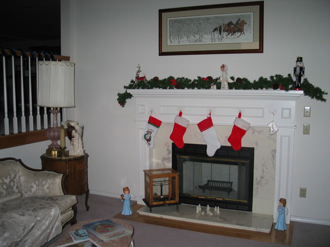 Primary Photo - 5616 S Glendora Dr