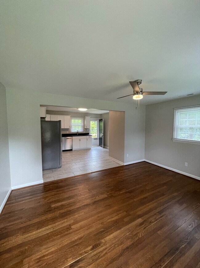 Foto del edificio - 315 Summit Rd