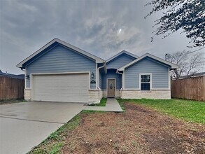 Building Photo - 3638 Lydia St