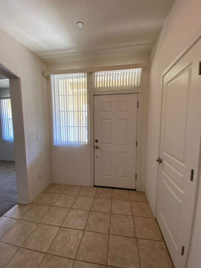 Foto del edificio - Beautiful Somerset Single Story Townhome N...