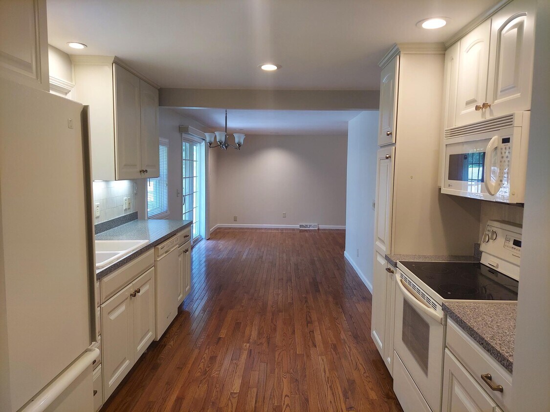 34 Putting Green Ln, Penfield, NY 14526 House Rental in Penfield, NY