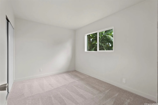 Building Photo - 1212 Hooli Cir