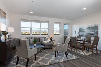 Interior Photo - Sunsweet Apartments