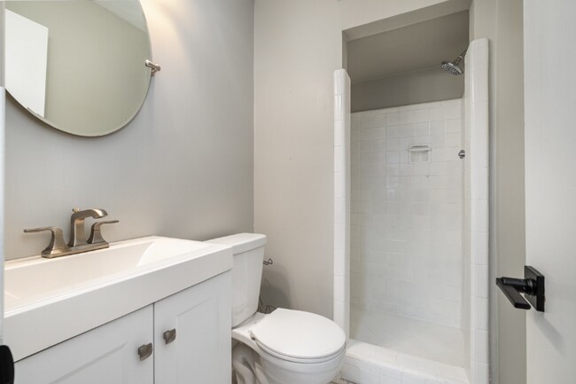 Foto del edificio - 4014 Sulkirk Rd