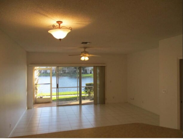 Foto del edificio - 4616 Palmbrooke Cir