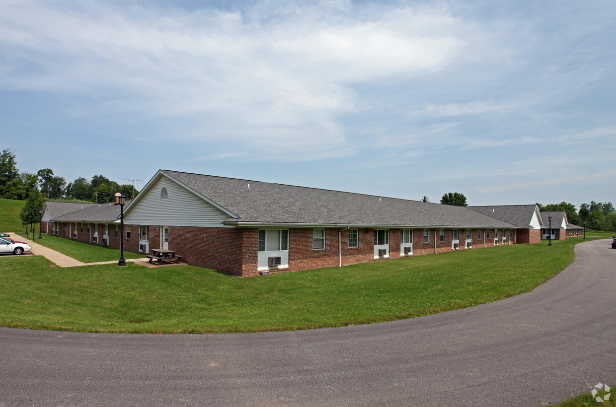 Foto del edificio - Geauga Metropolitan Housing Authority