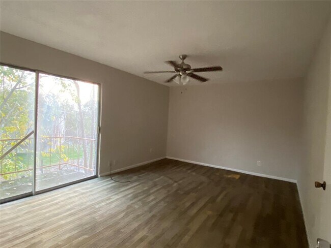 Building Photo - 8100 Leonora St