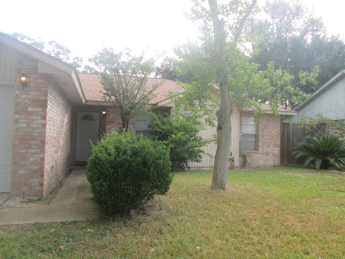 2718 Bramblebush Dr, Corpus Christi, TX 78410 House for Rent in