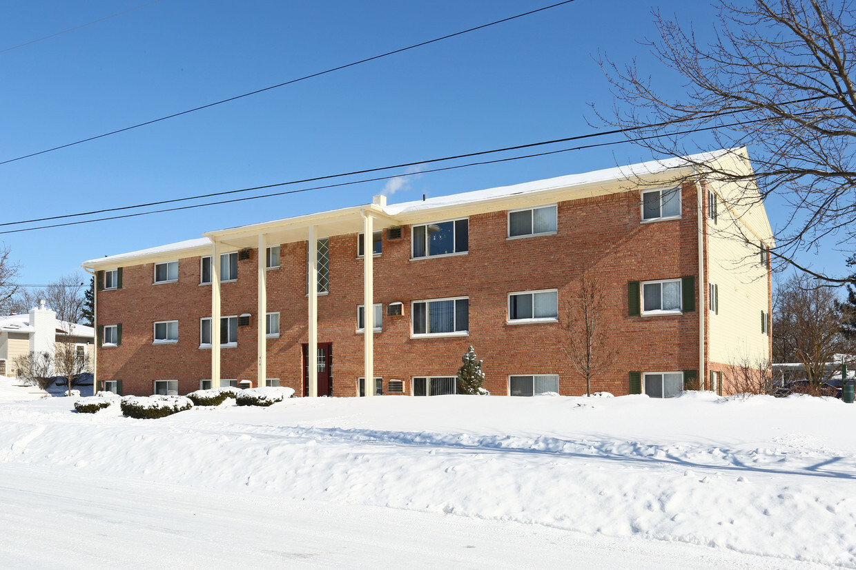 Primary Photo - Grandview Manor Apartments