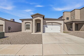 Building Photo - 941 Gulf Streams Ave