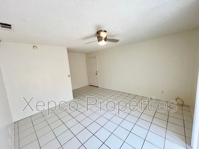 Building Photo - 13460 Quinta Way