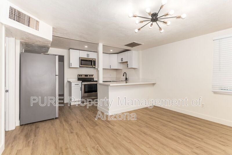 Primary Photo - 1538 W Fillmore St